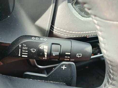 Used 2023 Nissan Rogue SL w/ SL Premium Package FWD image 22