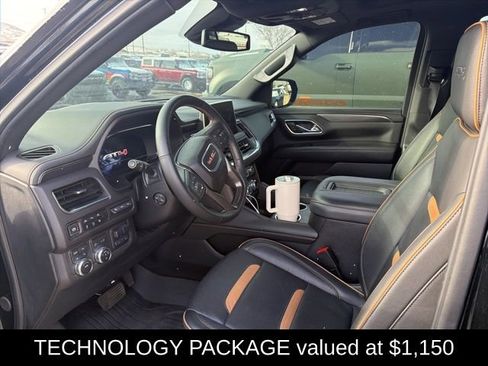 Used 2024 GMC Yukon AT4 w/ Technology Package AWD/4WD image 9