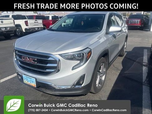 Used 2019 GMC Terrain SLT FWD image 1