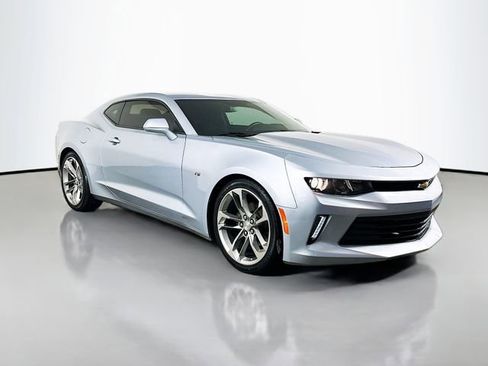 Used 2018 Chevrolet Camaro LT image 2