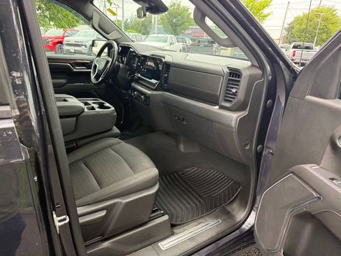 Used 2022 Chevrolet Silverado 1500 LT AWD/4WD image 15