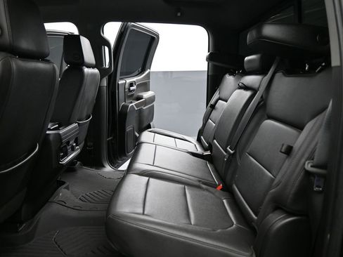 Used 2021 Chevrolet Silverado 1500 LT Trail Boss w/ Convenience Package II image 19