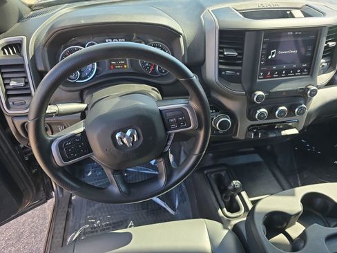 Used 2021 RAM 2500 Tradesman w/ Chrome Appearance Group image 18