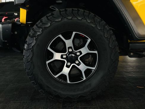 Used 2019 Jeep Wrangler Unlimited Rubicon AWD/4WD image 29
