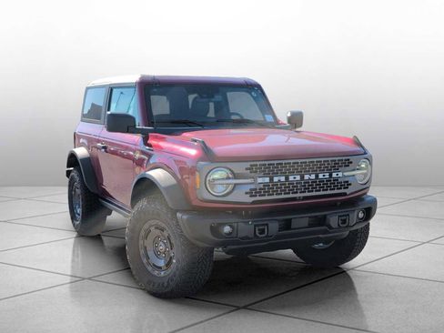 New 2025 Ford Bronco Badlands w/ Sasquatch Package image 3