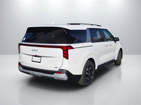 New 2026 Kia Carnival EX image 5