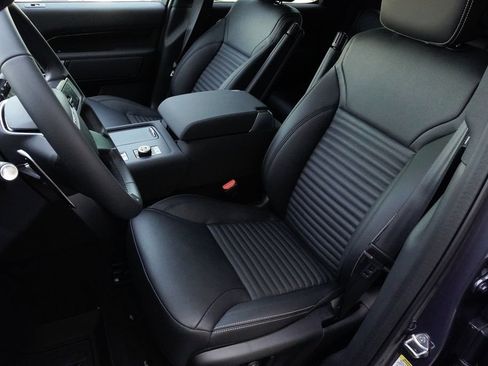 New 2026 Land Rover Discovery S AWD/4WD image 20