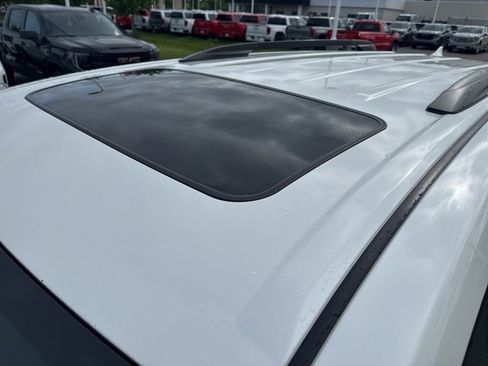 Used 2018 Toyota Sienna XLE Premium FWD image 9