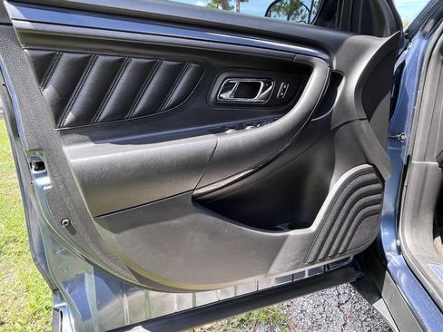Used 2018 Ford Taurus SHO AWD/4WD image 37