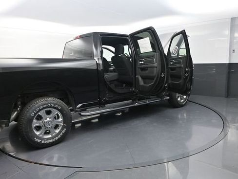 New 2025 RAM 2500 Big Horn AWD/4WD image 36
