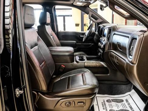 Used 2023 GMC Sierra 3500 Denali w/ Denali Ultimate Package AWD/4WD image 27