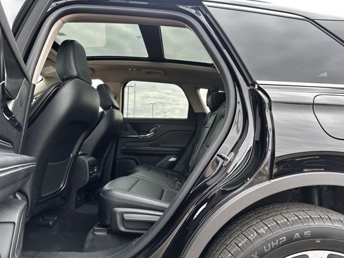 Used 2023 Lincoln Corsair Reserve w/ Equipment Group 201A image 19