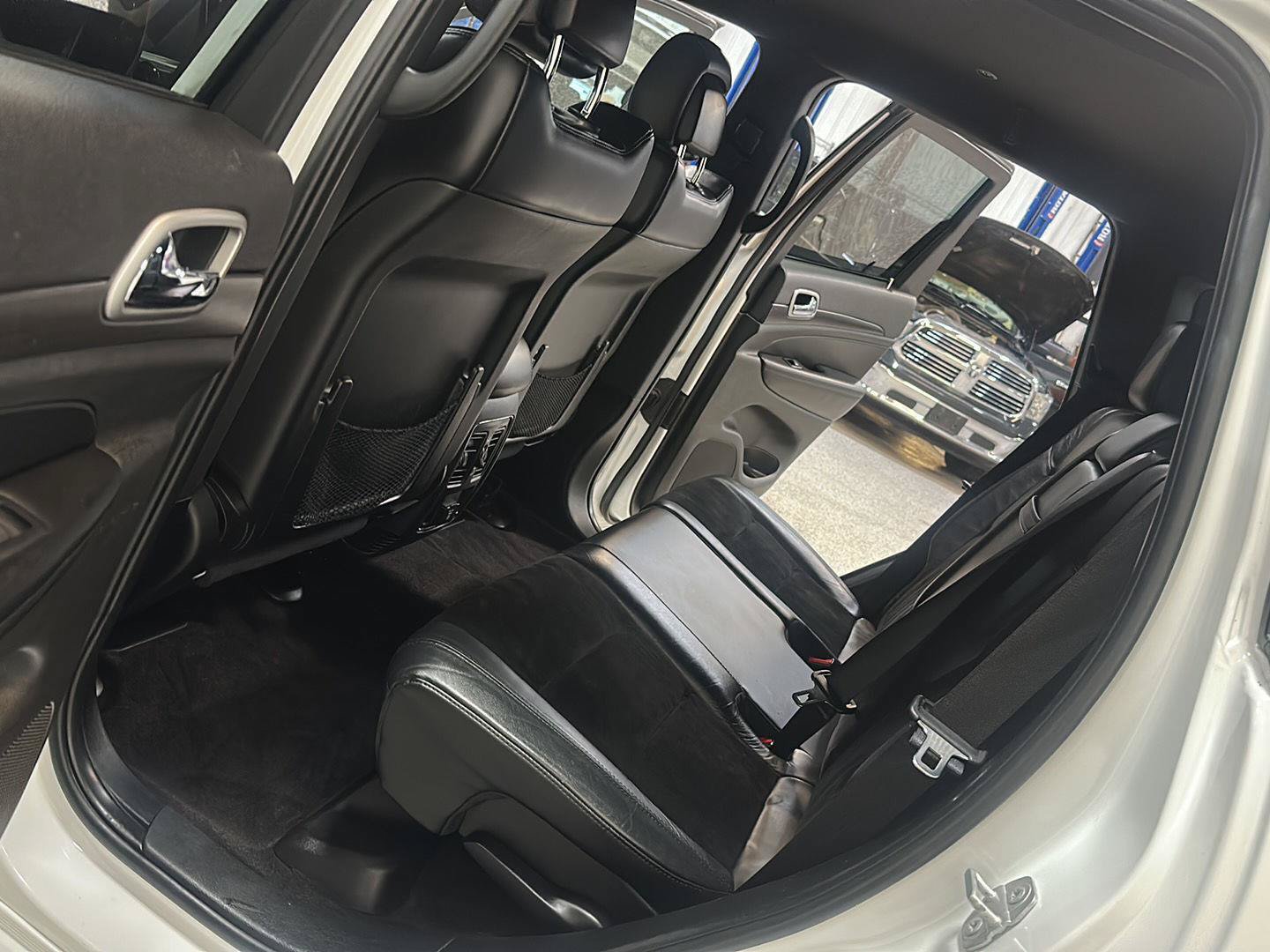 Used 2018 Jeep Grand Cherokee Altitude AWD/4WD image 27