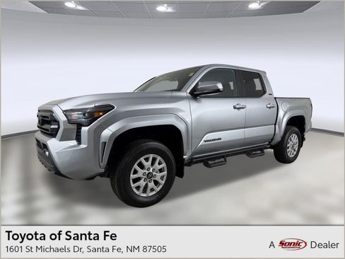Certified 2024 Toyota Tacoma SR5 AWD/4WD image 1