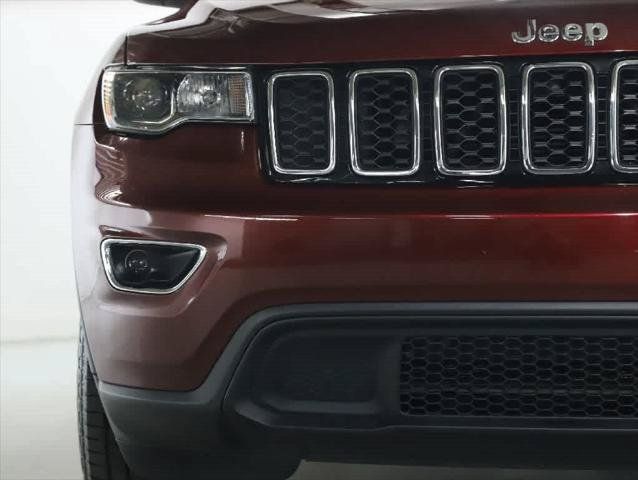 Certified 2020 Jeep Grand Cherokee Laredo AWD/4WD image 6