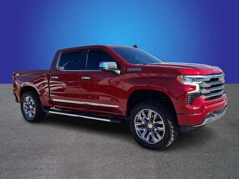 Used 2023 Chevrolet Silverado 1500 High Country w/ High Country Premium Package AWD/4WD image 2