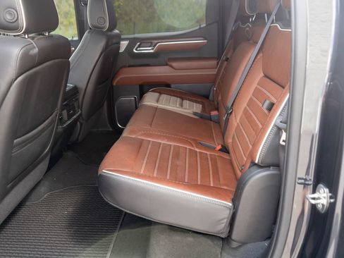Used 2023 GMC Sierra 1500 Denali Ultimate AWD/4WD image 12