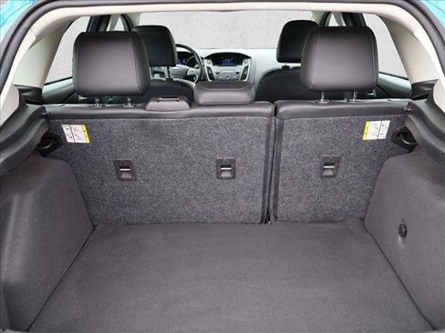 Used 2015 Ford Focus SE w/ Equipment Group 201A FWD image 6