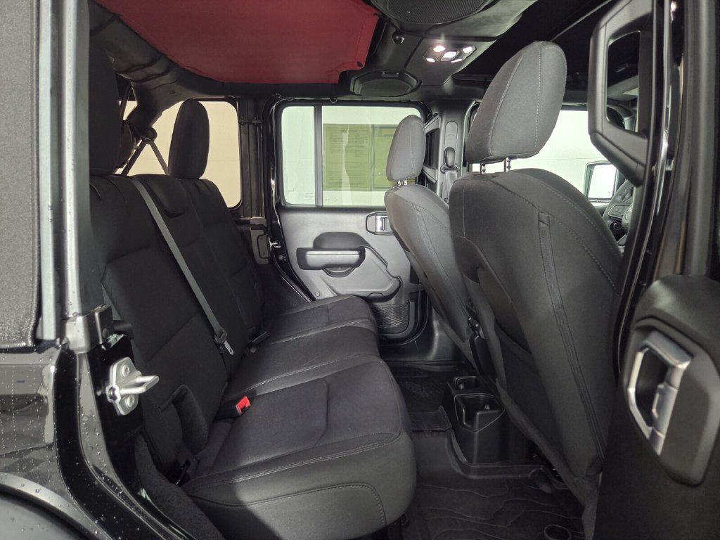 Used 2022 Jeep Wrangler Unlimited Sport AWD/4WD image 49