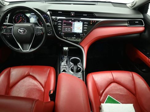 Used 2019 Toyota Camry XSE image 20