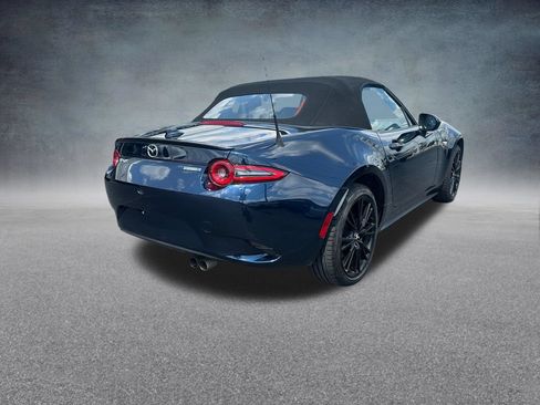 Used 2025 MAZDA MX-5 Miata Club w/ Weather Package RWD image 17