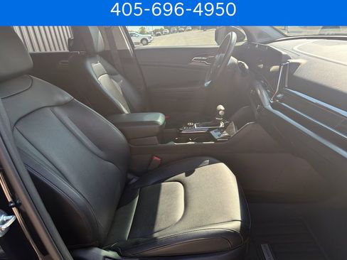Used 2023 Kia Sportage EX FWD image 34