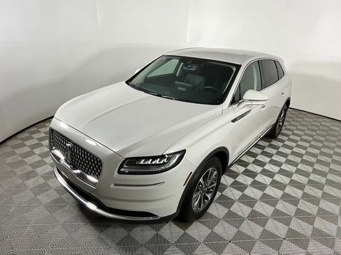 Certified 2023 Lincoln Nautilus FWD image 9