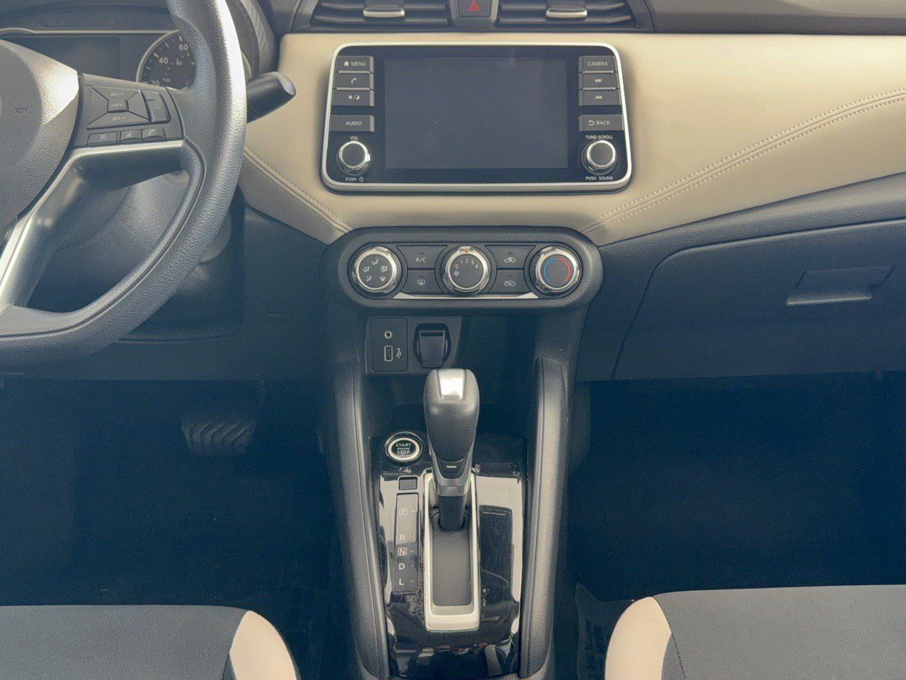 Used 2020 Nissan Versa SV FWD image 22