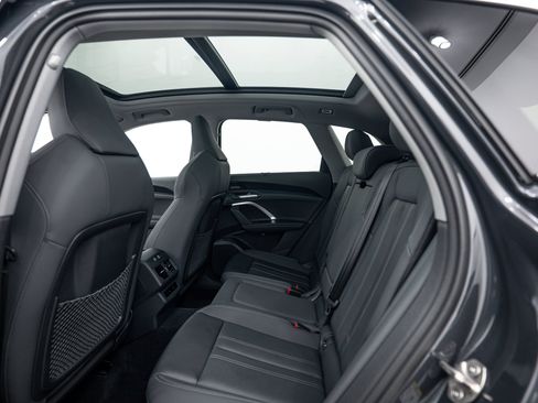 Used 2025 Audi Q5 Premium Plus w/ Premium Plus AWD/4WD image 19