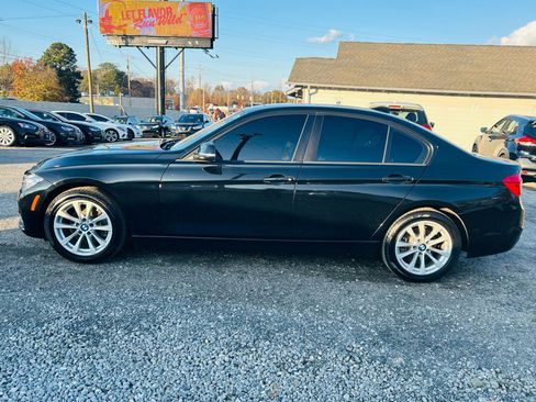 Used 2018 BMW 320i xDrive Sedan w/ Premium Package image 3