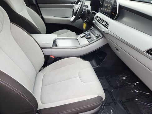 Used 2020 Hyundai Palisade SE image 3