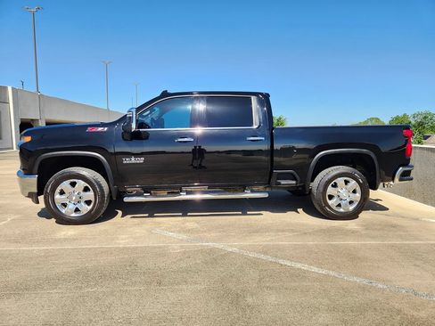 Used 2020 Chevrolet Silverado 2500 LTZ w/ LTZ Texas Edition AWD/4WD image 5