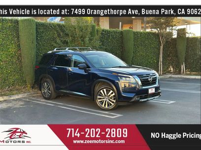 Used 2022 Nissan Pathfinder Platinum w/ Cargo Package