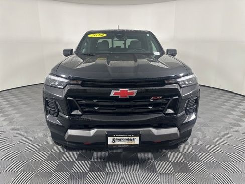 Used 2024 Chevrolet Colorado Z71 w/ Z71 Convenience Package 2 image 7