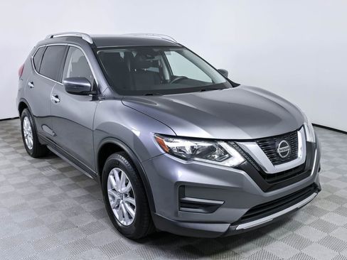 Used 2020 Nissan Rogue SV FWD image 25