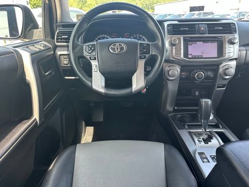 Used 2016 Toyota 4Runner SR5 Premium AWD/4WD image 19