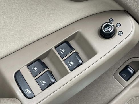 Used 2012 Audi A4 2.0T Premium Plus image 15