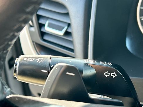 Used 2023 Nissan Rogue SV w/ SV Premium B Package image 24