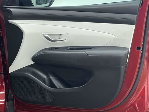Used 2025 Hyundai Tucson SEL FWD image 32