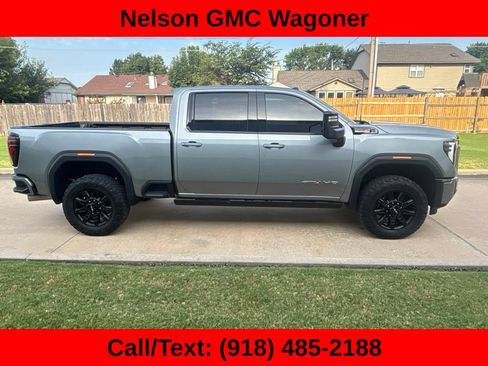 Used 2025 GMC Sierra 2500 AT4 w/ AT4 Premium Plus Package AWD/4WD image 4