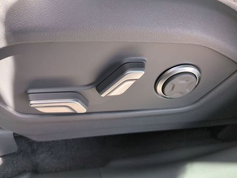 New 2026 Hyundai Santa Fe Limited FWD image 24