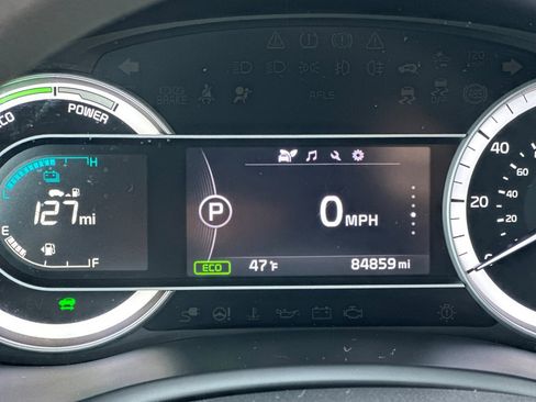 Used 2019 Kia Niro LX image 28