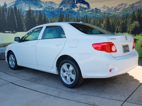 Used 2009 Toyota Corolla LE w/ All Weather Guard Pkg FWD image 4