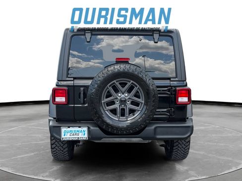 Used 2024 Jeep Wrangler Unlimited Sport AWD/4WD image 5