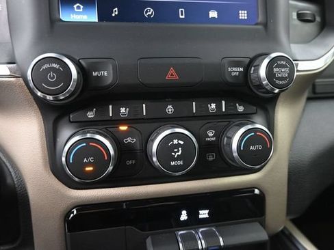 Used 2022 RAM 1500 Laramie AWD/4WD image 34