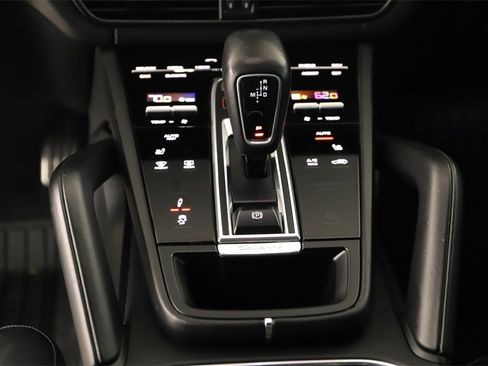 Used 2021 Porsche Cayenne GTS image 20
