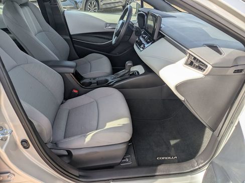 Used 2025 Toyota Corolla SE FWD image 28