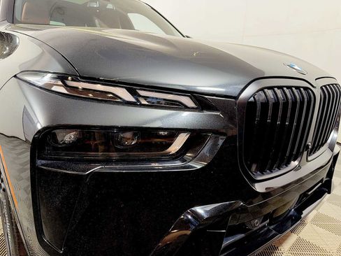 Certified 2024 BMW X7 xDrive40i w/ M Sport Package AWD/4WD image 26