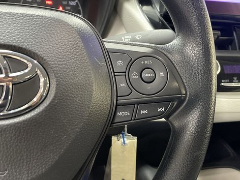 Used 2024 Toyota Corolla LE image 20