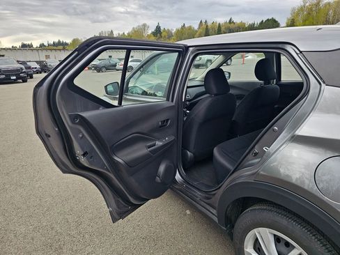 Certified 2024 Nissan Kicks S FWD image 19